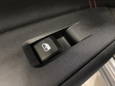 Used 2022 Jeep Compass Trailhawk w/ Trailhawk Convenience Group image 20