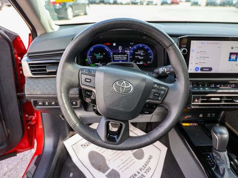 Used 2025 Toyota Camry XLE w/ Premium Plus Package FWD image 48