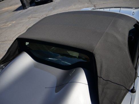 Used 2007 Pontiac Solstice Convertible w/ Premium Package RWD image 8