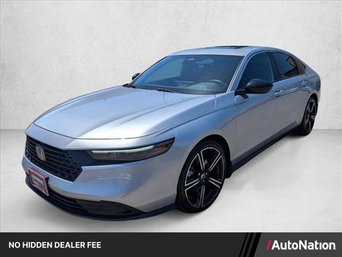 Used 2025 Honda Accord Sport image 1