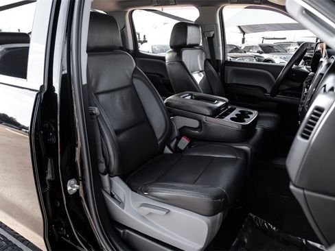 Used 2018 Chevrolet Silverado 1500 Custom w/ Custom Value Package image 30