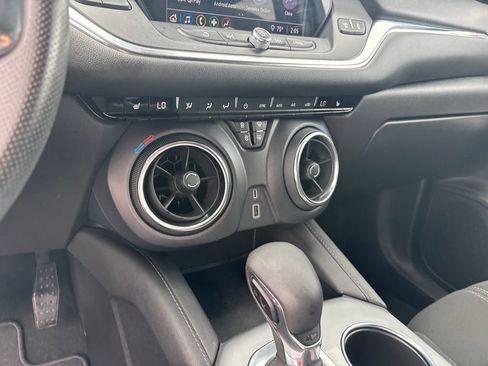 Used 2022 Chevrolet Blazer LT image 18