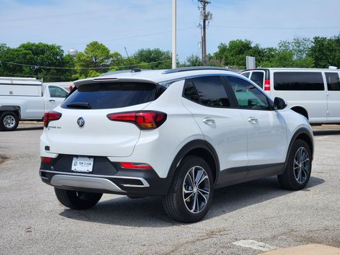 Used 2023 Buick Encore GX Select w/ Safety Package II AWD/4WD image 5