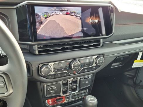 New 2026 Jeep Wrangler Unlimited Rubicon w/ Steel Bumper Group image 11