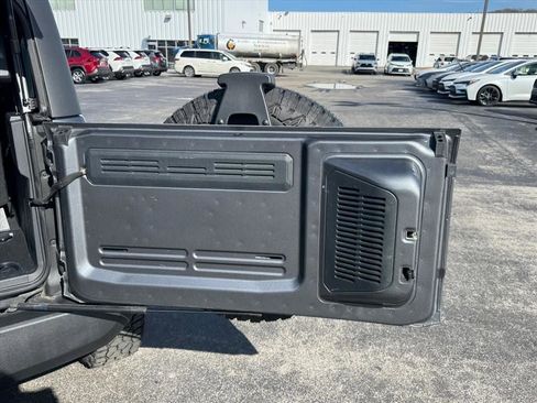 Used 2023 Ford Bronco 2-Door image 18