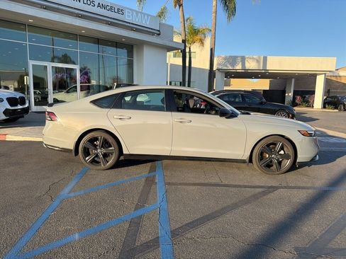 Used 2024 Honda Accord Sport image 6