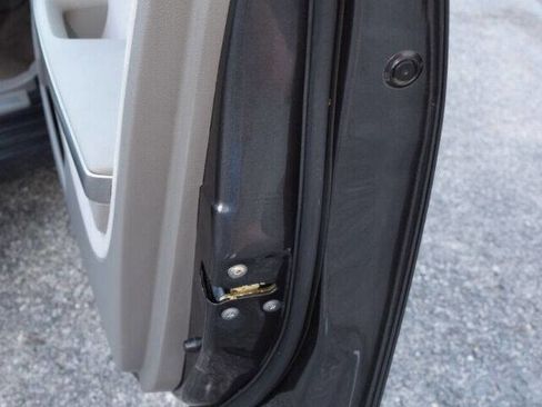 Used 2005 Nissan Maxima 3.5 SE image 46