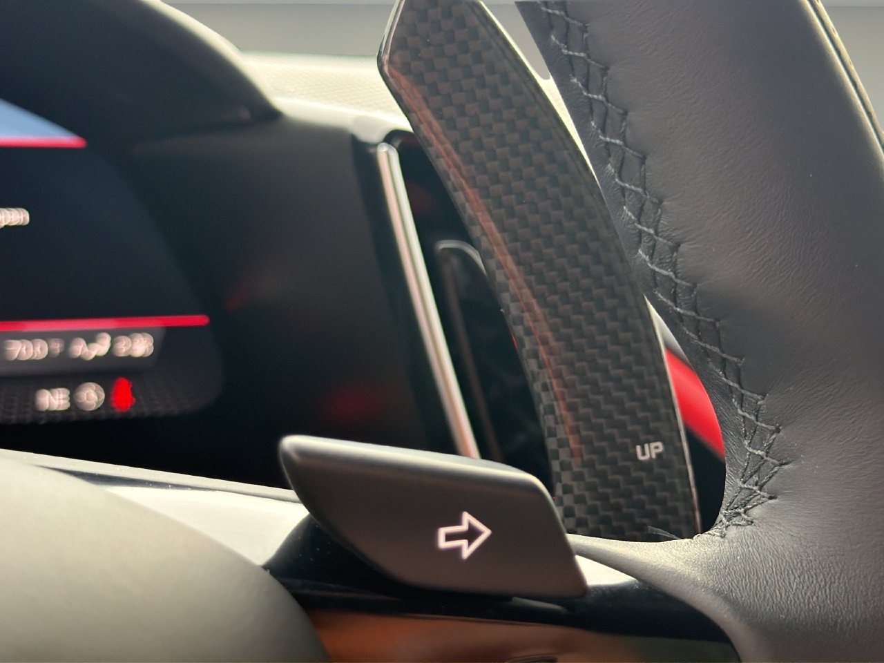Used 2025 Ferrari Roma Spider RWD image 24