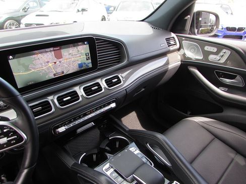 Used 2020 Mercedes-Benz GLE 450 4MATIC w/ MBUX Technology Package image 20