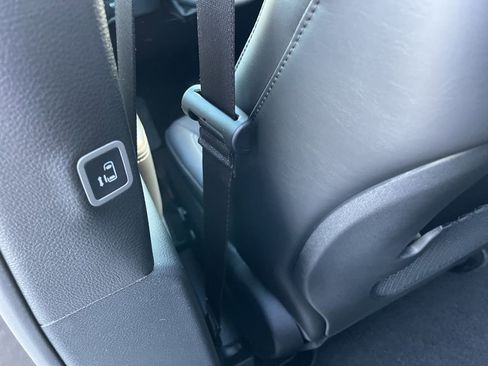 New 2026 Chrysler Pacifica Select w/ S Appearance Package image 42