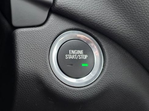 Used 2024 Chevrolet Equinox LT AWD/4WD image 30