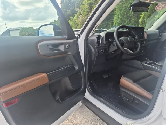 Used 2025 Ford Bronco Sport Outer Banks w/ Outer Banks Tech Package+ AWD/4WD image 11