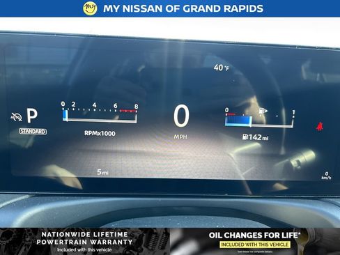 New 2026 Nissan Sentra SR w/ Floor Mat Package FWD image 17