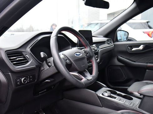 Used 2023 Ford Escape ST-Line Select w/ Class II Trailer Tow Package image 11