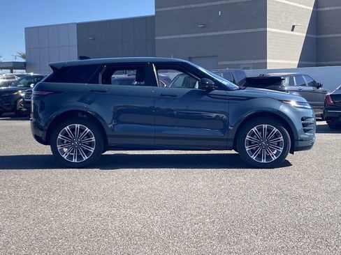 New 2026 Land Rover Range Rover Evoque Dynamic SE image 16