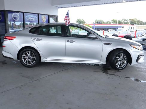 Used 2019 Kia Optima LX FWD image 6