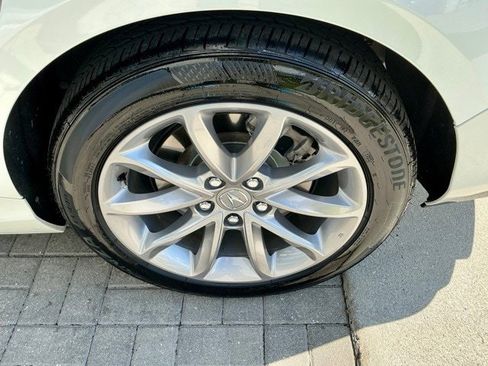 Used 2023 Acura TLX image 12