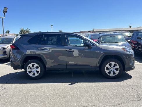 Used 2025 Toyota RAV4 LE AWD/4WD image 2