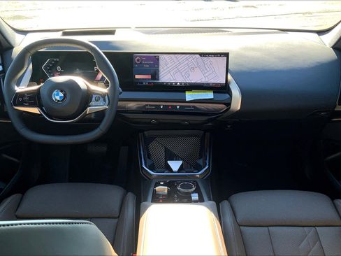 Used 2025 BMW X3 xDrive30i w/ Premium Package image 5