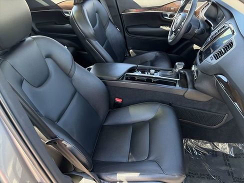 Used 2019 Volvo XC90 T5 Momentum w/ Protection Package Premier image 12