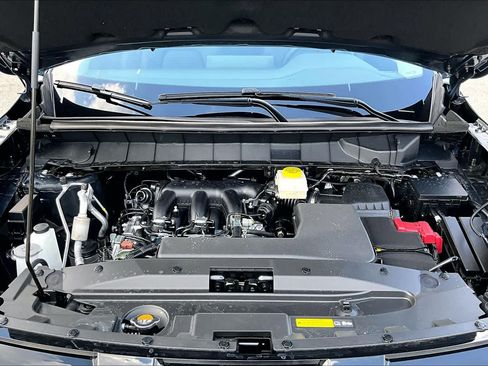 New 2026 Nissan Pathfinder SL FWD image 16