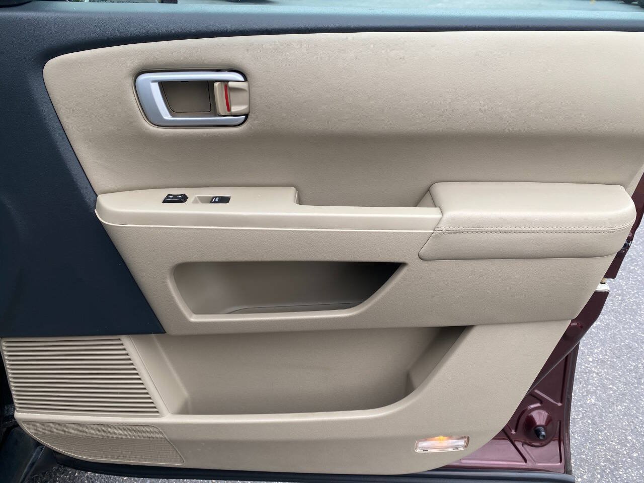 Used 2014 Honda Pilot Touring image 35