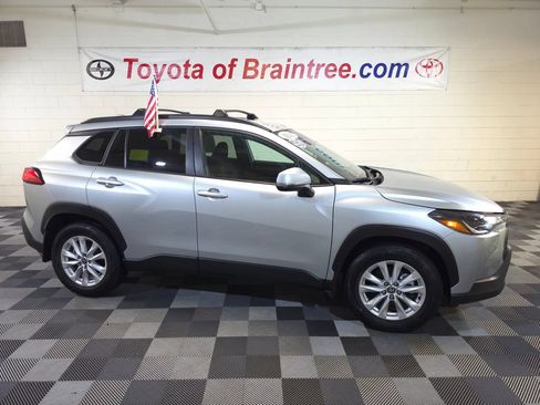 Certified 2023 Toyota Corolla Cross LE AWD/4WD image 1