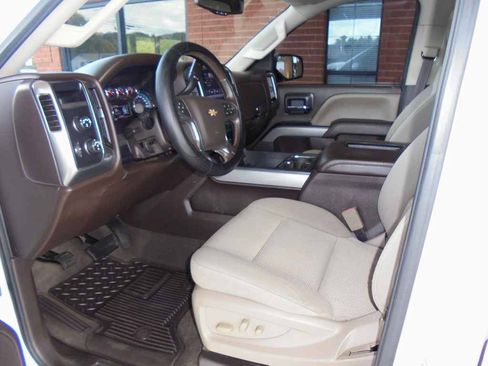 Used 2018 Chevrolet Silverado 1500 LT w/ All Star Edition AWD/4WD image 7