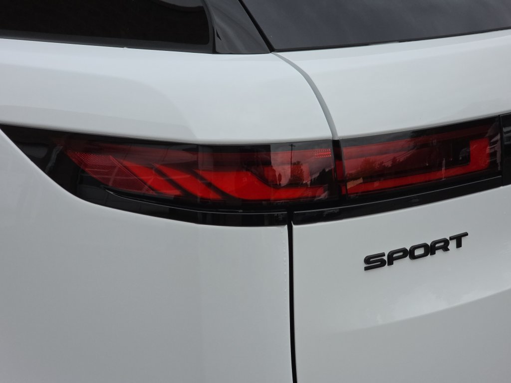 New 2027 Land Rover Range Rover Sport SE AWD/4WD image 23