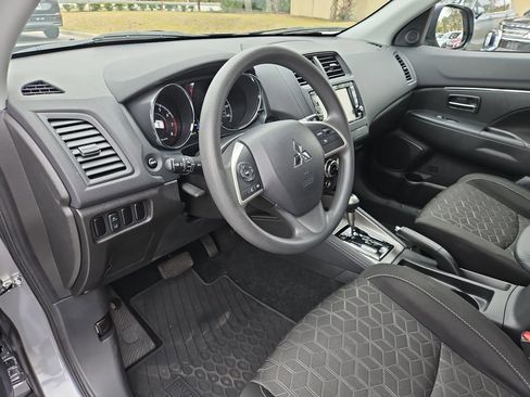 Used 2024 Mitsubishi Outlander Sport SE image 14