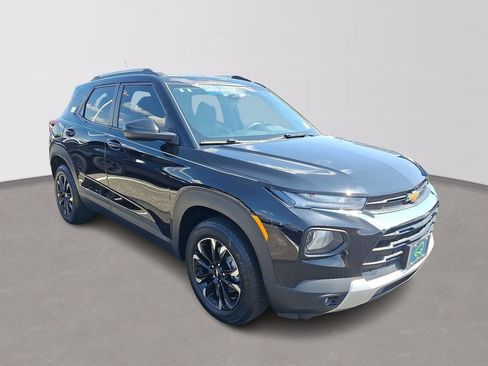 Certified 2023 Chevrolet TrailBlazer LT w/ Convenience Package AWD/4WD image 3