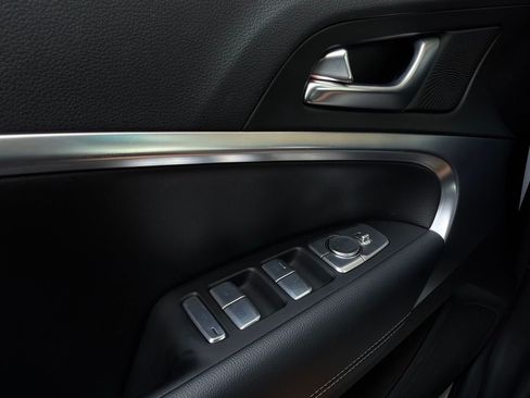Used 2026 Genesis G70 2.5T RWD image 23