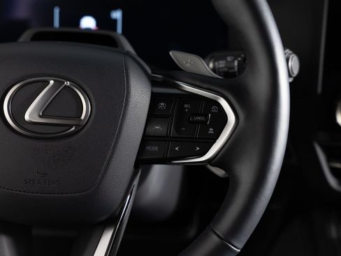 Used 2025 Lexus GX 550 w/ Cold Area Package AWD/4WD image 39