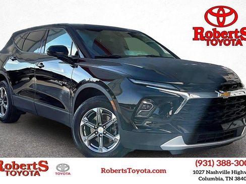 Used 2023 Chevrolet Blazer LT FWD image 1