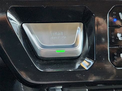 Used 2024 GMC Sierra 2500 Denali w/ Denali Reserve Package image 18