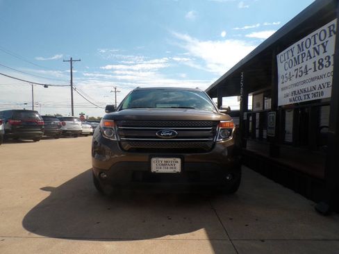 Used 2015 Ford Explorer Limited image 2