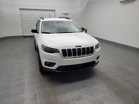 Used 2023 Jeep Cherokee Altitude Lux image 14