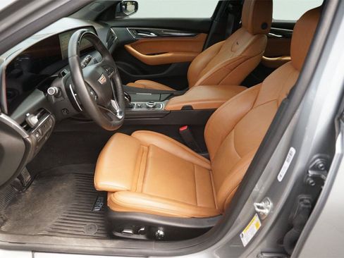 Used 2025 Cadillac CT5 Premium Luxury w/ Platinum Package RWD image 9