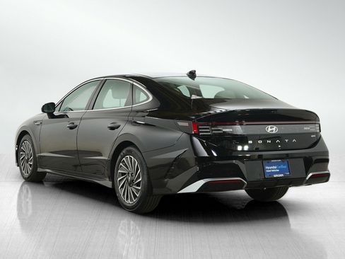 Certified 2025 Hyundai Sonata SEL FWD image 3