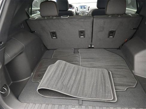 Used 2024 Chevrolet Equinox LT image 25