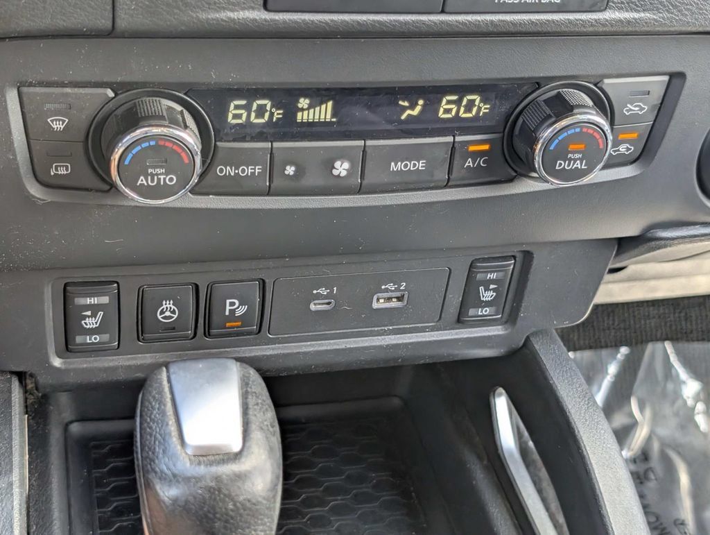 Used 2023 Nissan Frontier SV w/ SV Convenience Package RWD image 19
