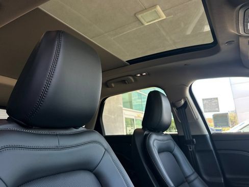 Certified 2025 Lincoln Corsair AWD w/ Equipment Group 101A image 16