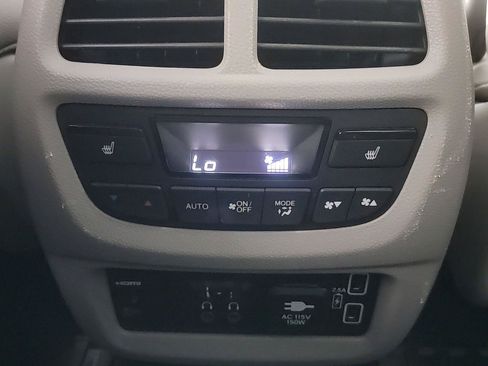 Certified 2019 Honda Pilot Touring image 26
