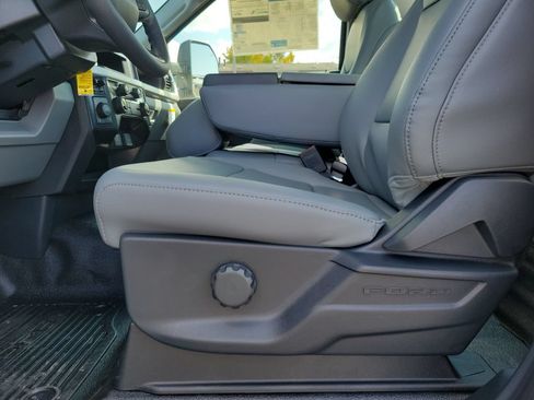 New 2026 Ford F350 XL w/ FX4 Off-Road Package AWD/4WD image 14