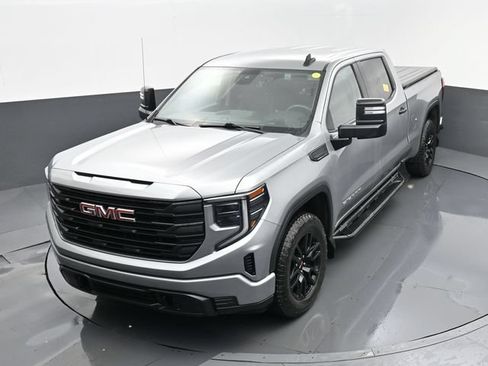 Used 2023 GMC Sierra 1500 Pro w/ Graphite Edition AWD/4WD image 18