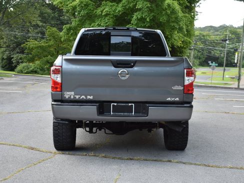 Used 2019 Nissan Titan S AWD/4WD image 6