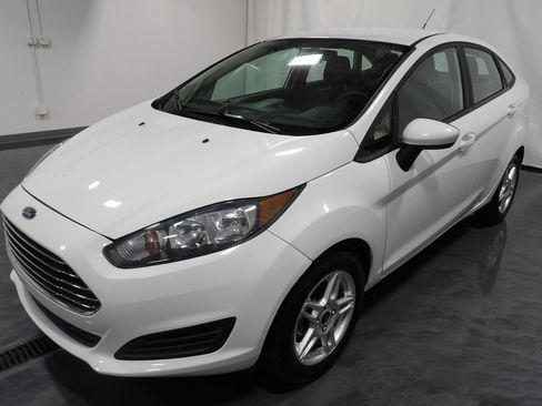Used 2019 Ford Fiesta SE image 3