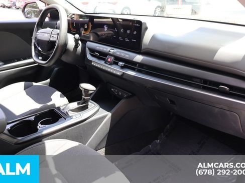 Used 2025 Kia K4 FWD image 27