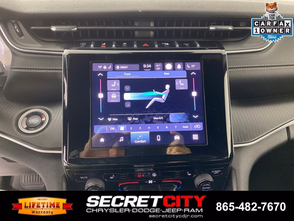 Used 2023 Jeep Grand Cherokee L Laredo AWD/4WD image 19