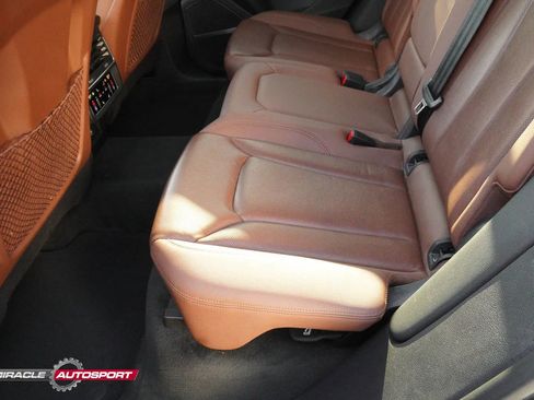 Used 2019 Audi Q8 Premium Plus w/ Premium Plus image 24